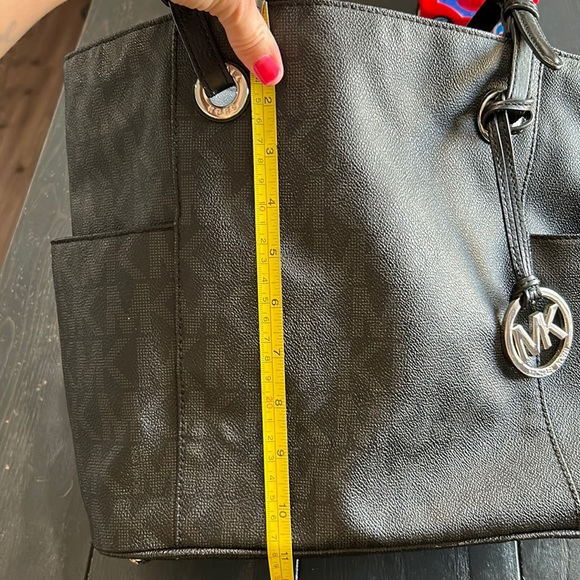 Michael Kors black MK tote - Picture 15 of 16